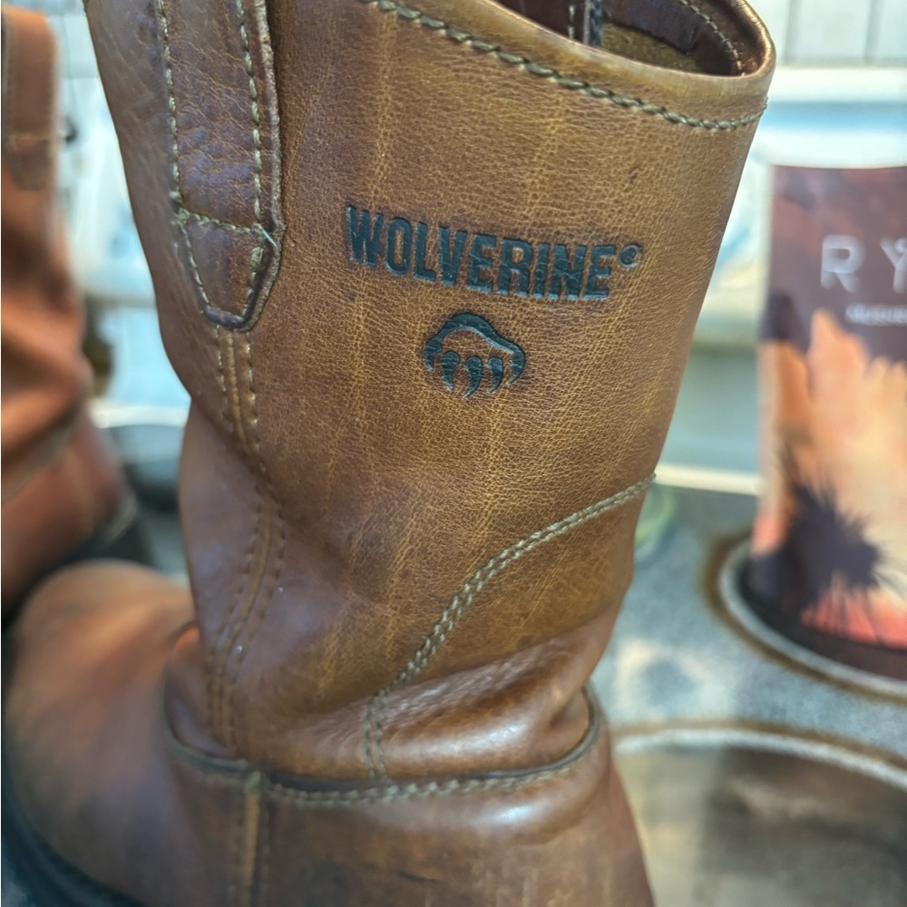 Wolverine  Mens Brown Leather Soft Toe Work Boot Oil Slip Resistant Since 1883 - Picture 4 of 11